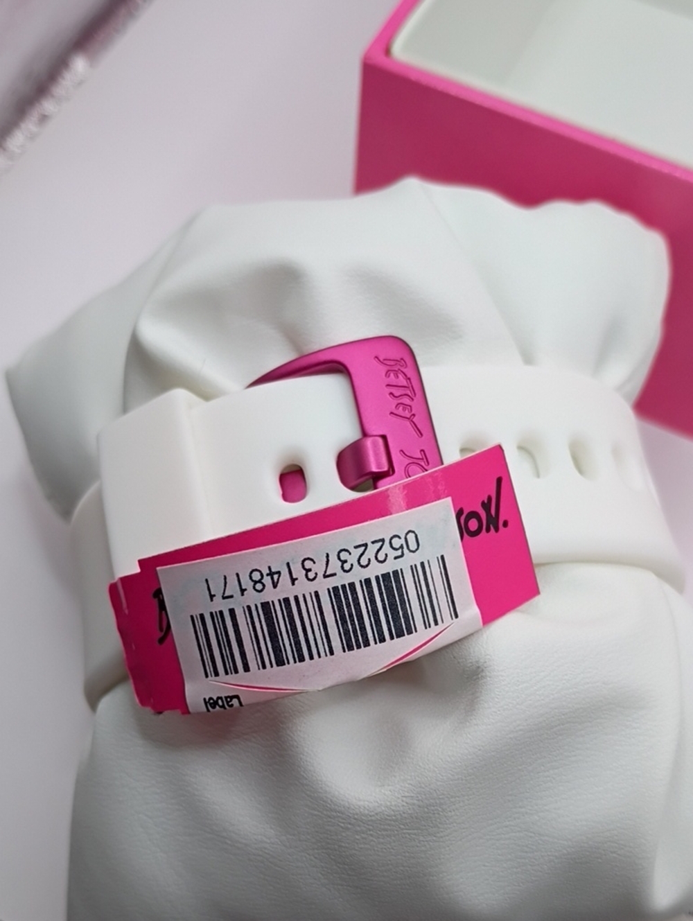 Betsey Johnson White Strap Watch with Pink Heart Face 🩷🤍 - Picture 13 of 16